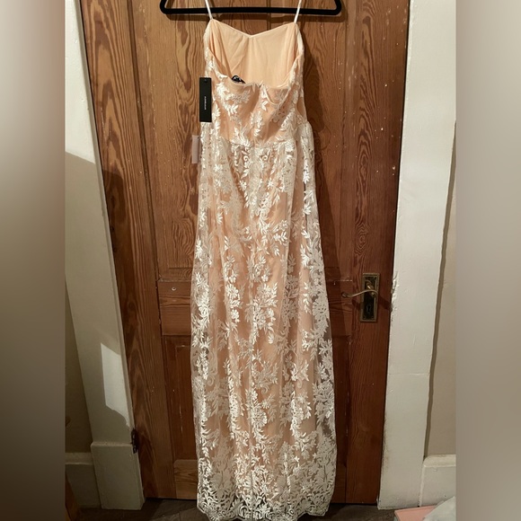 Lulus maxi white and peach lace dress - Picture 2 of 5